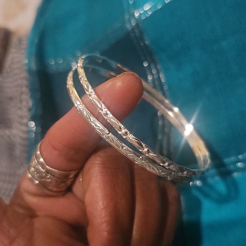 Elegant Sterling Silver Bangles Bracelets Set Of Two, Ladies Size 8 - Picture 2 of 12